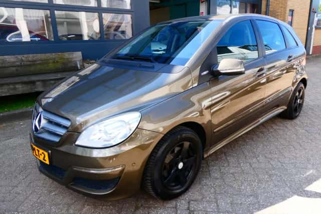 Mercedes-Benz B-Klasse (2011) thumbnail 1