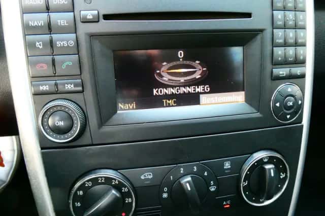 Mercedes-Benz B-Klasse (2011) thumbnail 3