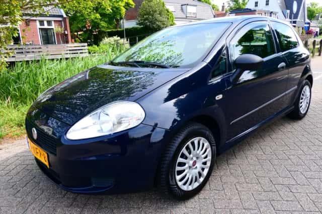 Fiat Grande Punto (2010) thumbnail 1