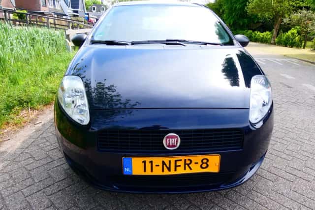 Fiat Grande Punto (2010) thumbnail 6