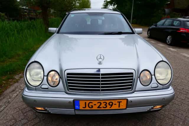 Mercedes-Benz E-Klasse (1998) thumbnail 6