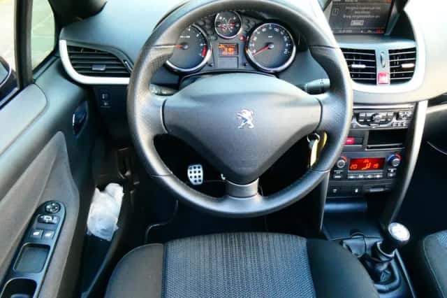 Peugeot 207 (2014) thumbnail 2