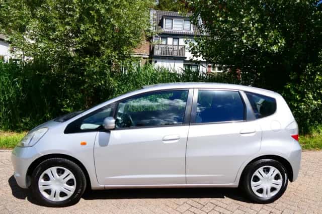 Honda Jazz (2011) thumbnail 4