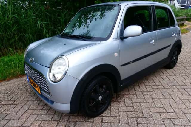 Daihatsu Trevis (2008) thumbnail 1