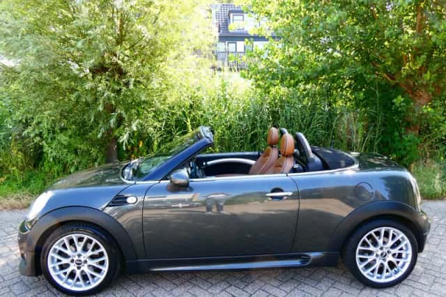 MINI Roadster (2013) thumbnail 1
