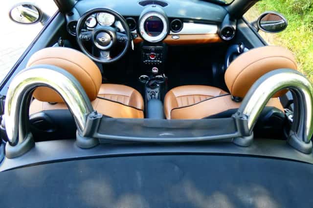 MINI Roadster (2013) thumbnail 3
