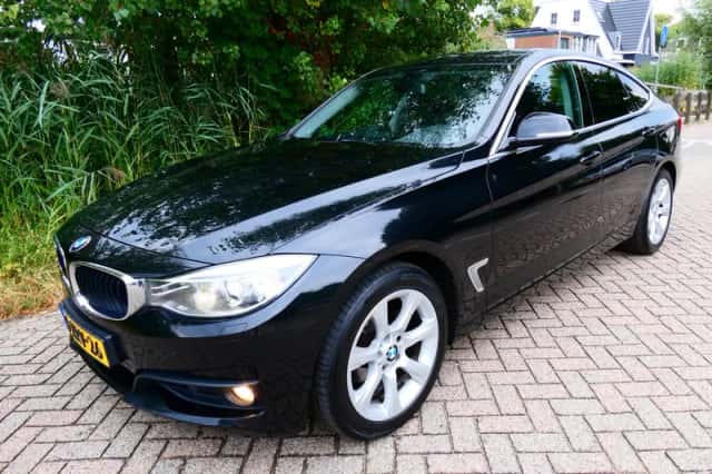 BMW 3-Serie (2015) thumbnail 1