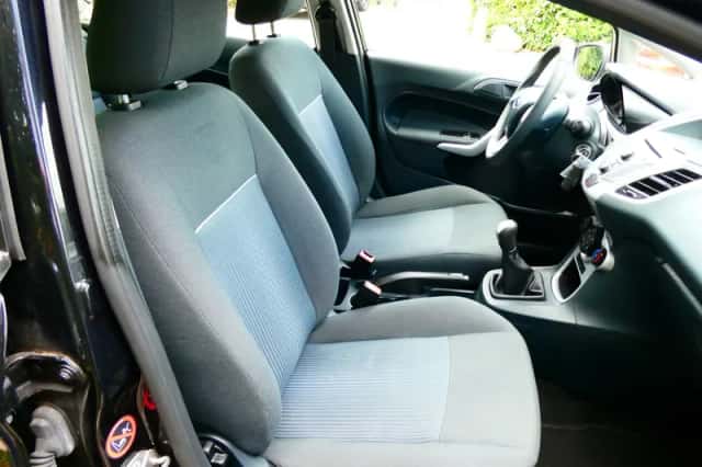 Ford Fiesta (2012) thumbnail 3