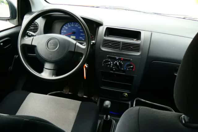 Daihatsu Cuore (2008) thumbnail 2