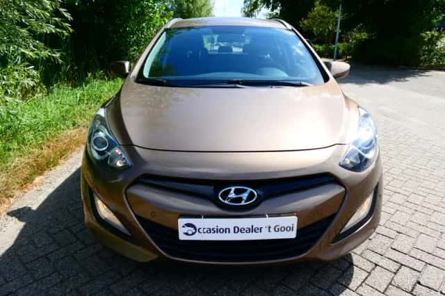 Hyundai i30 (2016) thumbnail 6