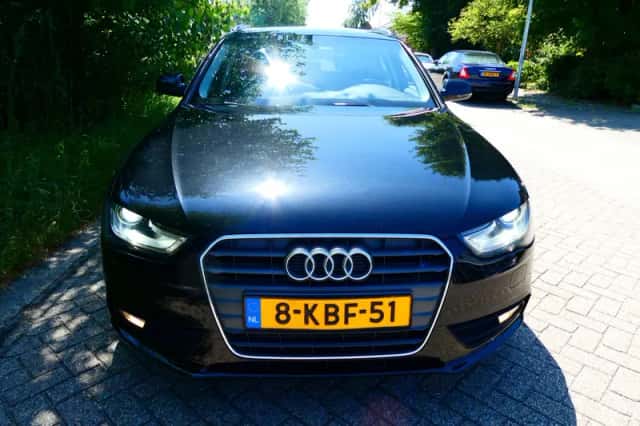 Audi A4 (2013) thumbnail 6