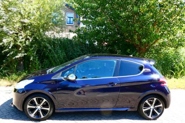 Peugeot 208 (2013) thumbnail 4