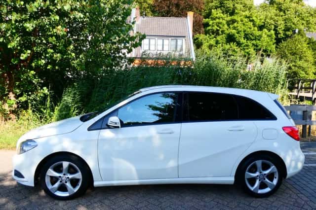 Mercedes-Benz B-Klasse (2012) thumbnail 1