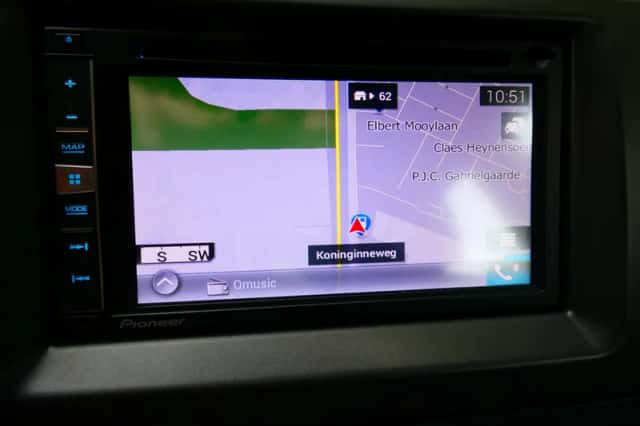 Kia Rio (2014) thumbnail 3