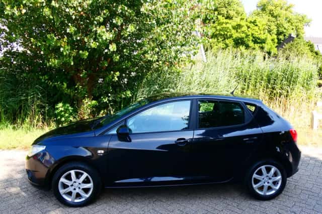 SEAT Ibiza (2011) thumbnail 1