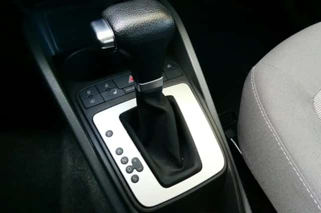 SEAT Ibiza (2011) thumbnail 3