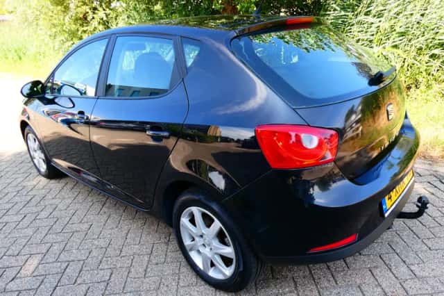 SEAT Ibiza (2011) thumbnail 5