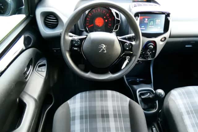 Peugeot 108 (2020) thumbnail 2