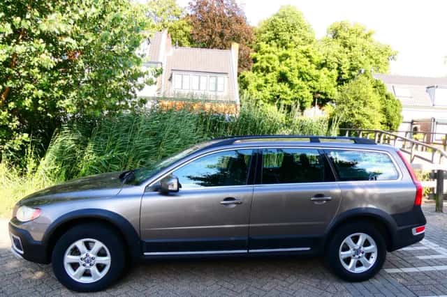 Volvo XC70 (2009) thumbnail 4