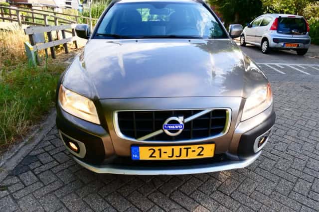 Volvo XC70 (2009) thumbnail 6