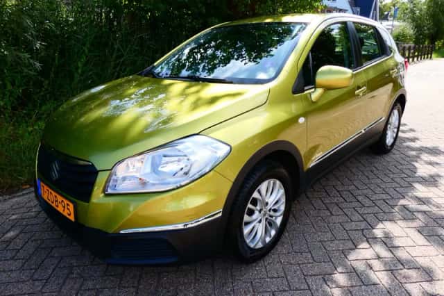 Suzuki SX4 S-Cross (2014) thumbnail 1