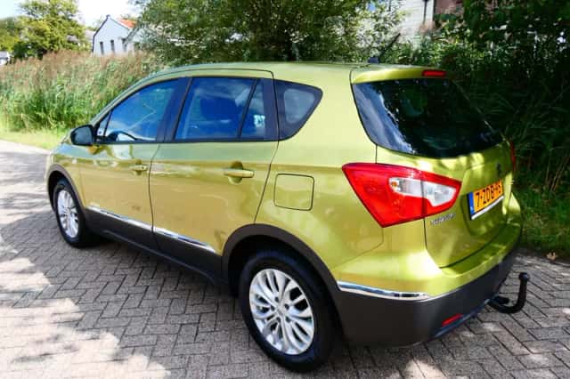 Suzuki SX4 S-Cross (2014) thumbnail 5