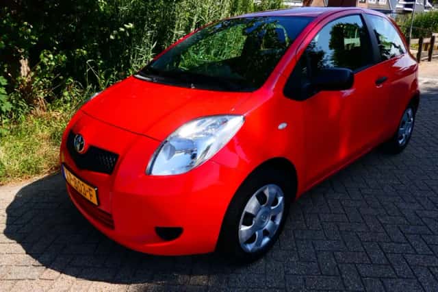 Toyota Yaris (2007) thumbnail 1
