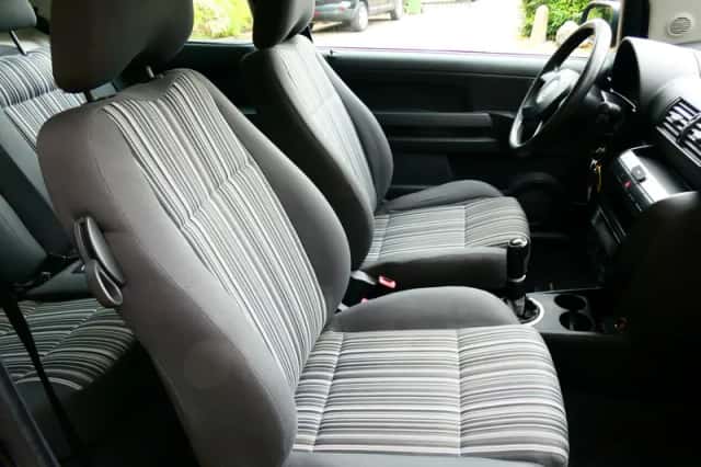 Volkswagen Fox (2006) thumbnail 3