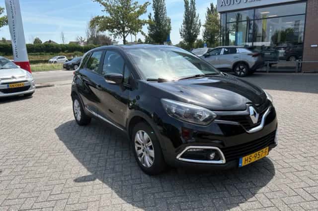 Renault Captur (2016) thumbnail 6