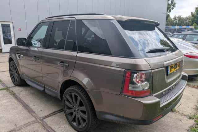 Land Rover Range Rover Sport (2010) thumbnail 2