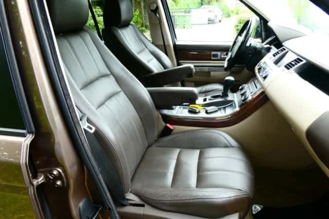 Land Rover Range Rover Sport (2010) thumbnail 3