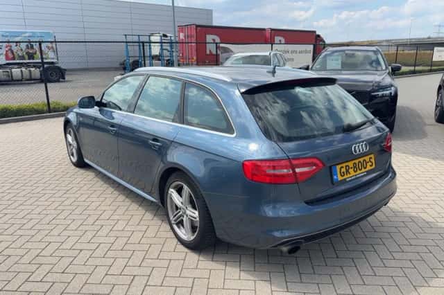 Audi A4 (2015) thumbnail 6