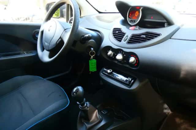 Renault Twingo (2012) thumbnail 3