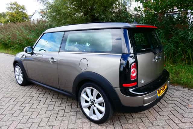 MINI Clubman (2012) thumbnail 5
