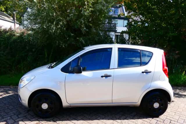 Opel Agila (2011) thumbnail 4