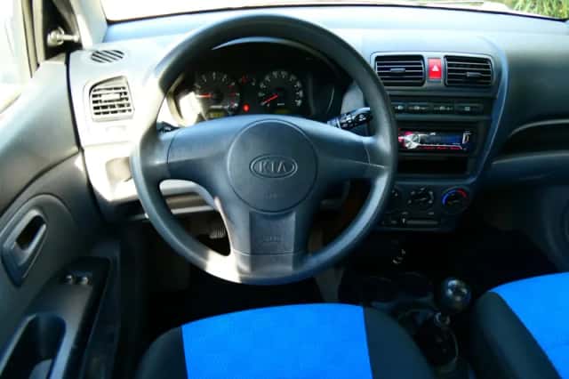 Kia Picanto (2006) thumbnail 3