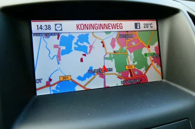 Opel Insignia (2009) thumbnail 3