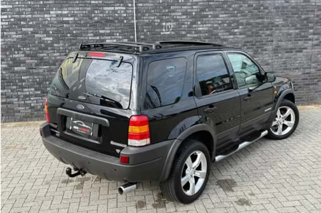 Ford Maverick (2002) thumbnail 4