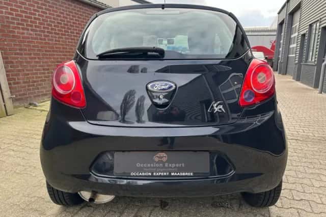 Ford Ka (2016) thumbnail 3