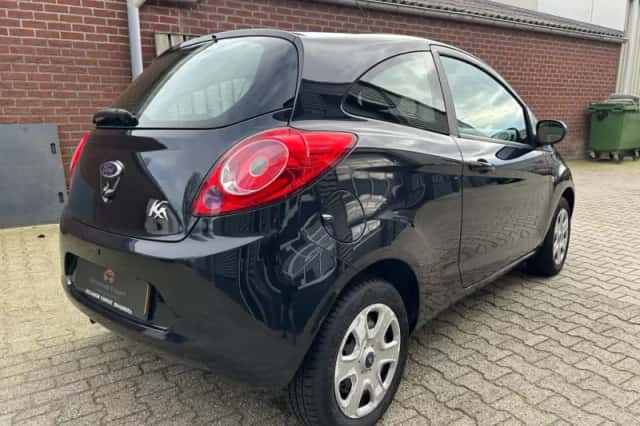 Ford Ka (2016) thumbnail 4