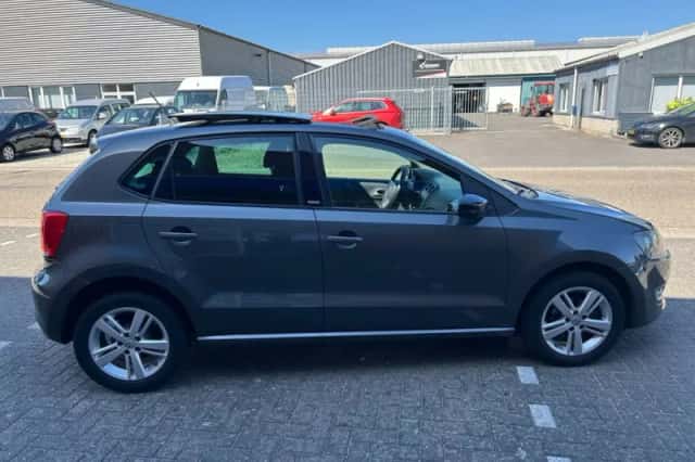 Volkswagen Polo (2012) thumbnail 5