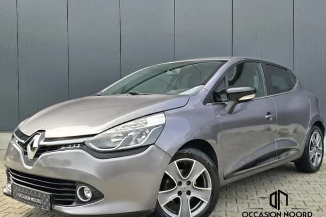 Renault Clio (2015) thumbnail 3