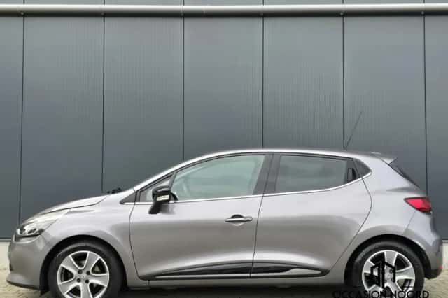 Renault Clio (2015) thumbnail 4