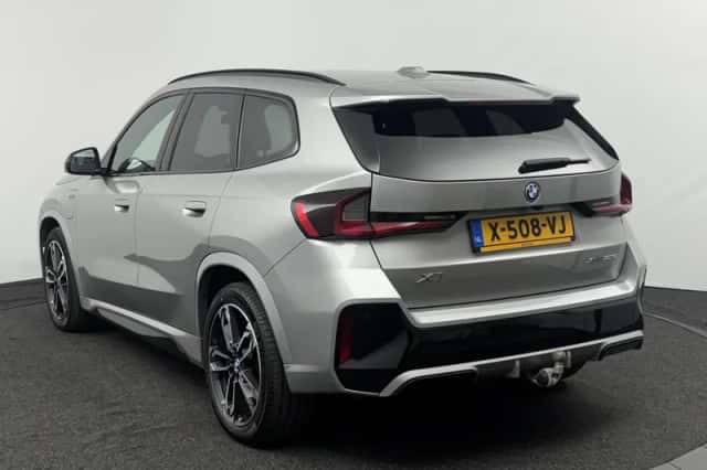 BMW X1 (2023) thumbnail 6
