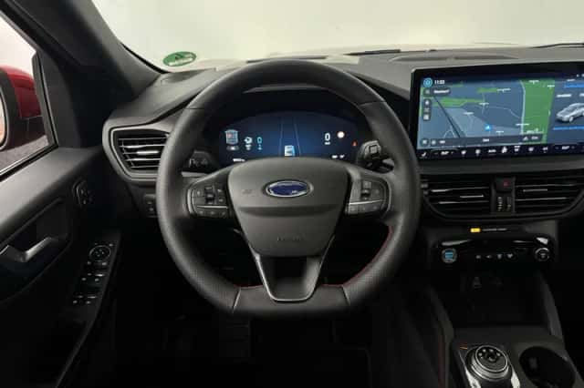 Ford Kuga (2024) thumbnail 3