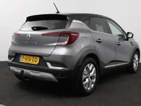 Renault Captur (2022) thumbnail 2