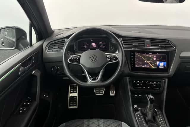 Volkswagen Tiguan (2022) thumbnail 3