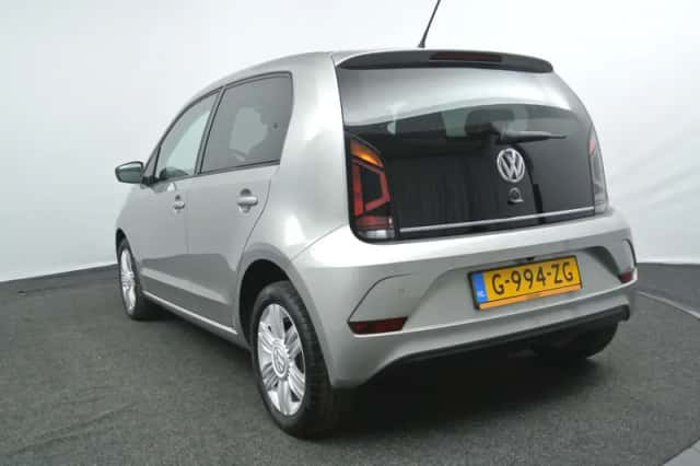Volkswagen Up! (2020) thumbnail 6
