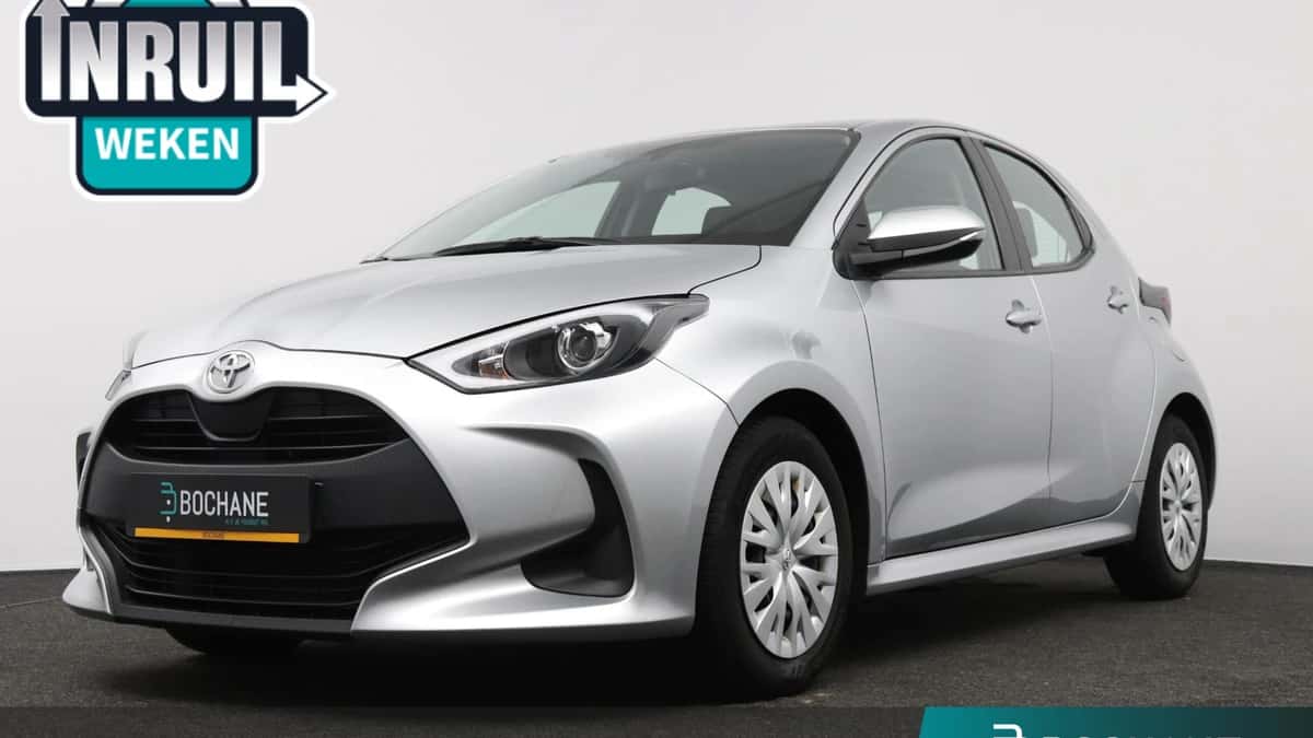 Toyota Yaris (2022) — foto 1