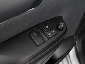 Toyota Yaris (2022) thumbnail 34